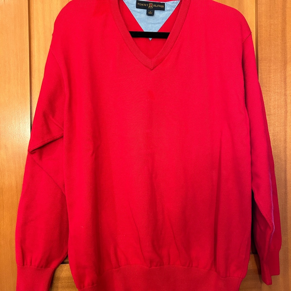 Men’s Tommy Hilfiger Red Golf sweater (medium)